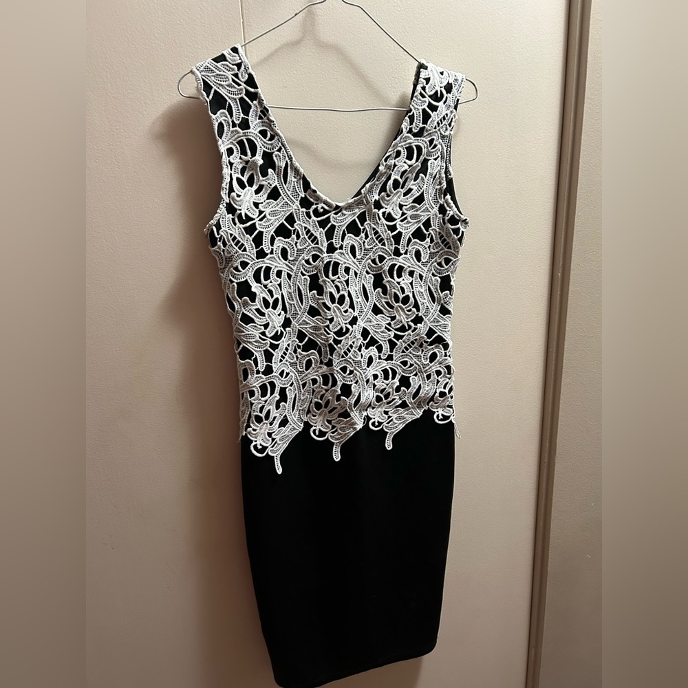 Fashion Collection Cocktail Dress b&w size Small